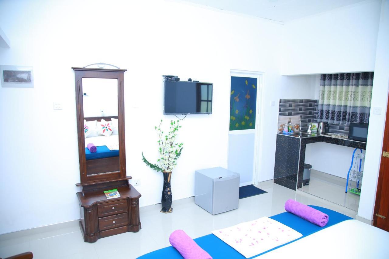 Aken Villa Hikkaduwa Buitenkant foto